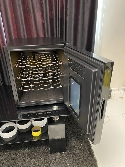 Холодильник винний з Німеччини Klarstein Silent Vino 16 10045379