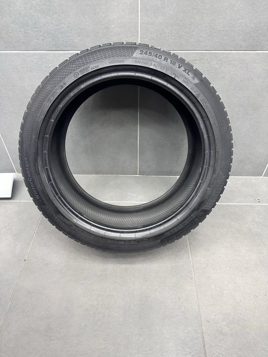 Opona Continental WinterContact TS850P 245/40/R18