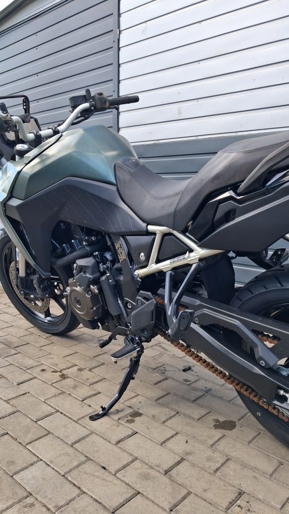 Suzuki v strom 800 uszkodzony sprzedam lub kupię, niesprawny - rozbity