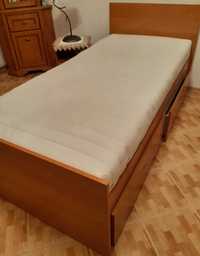 Sprzedam łóżko z materacem.