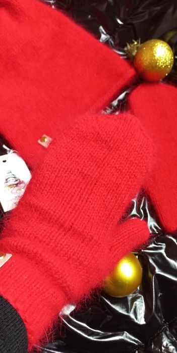 Шапочка і рукавички пухнасті , комплект