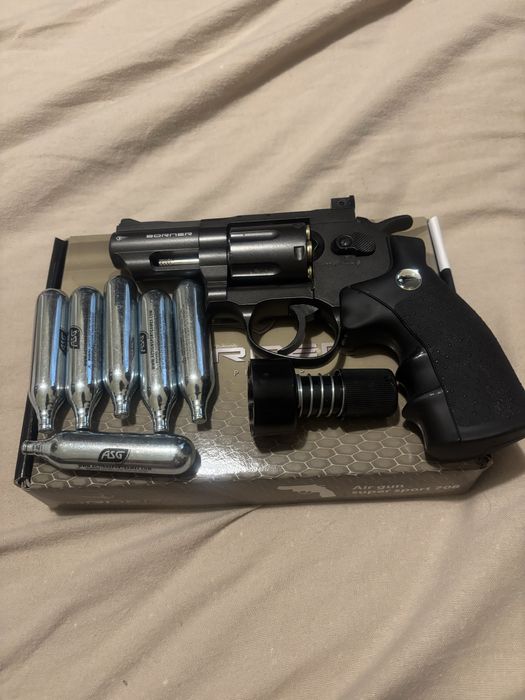Vendo revolver boner 708  esfera de aço