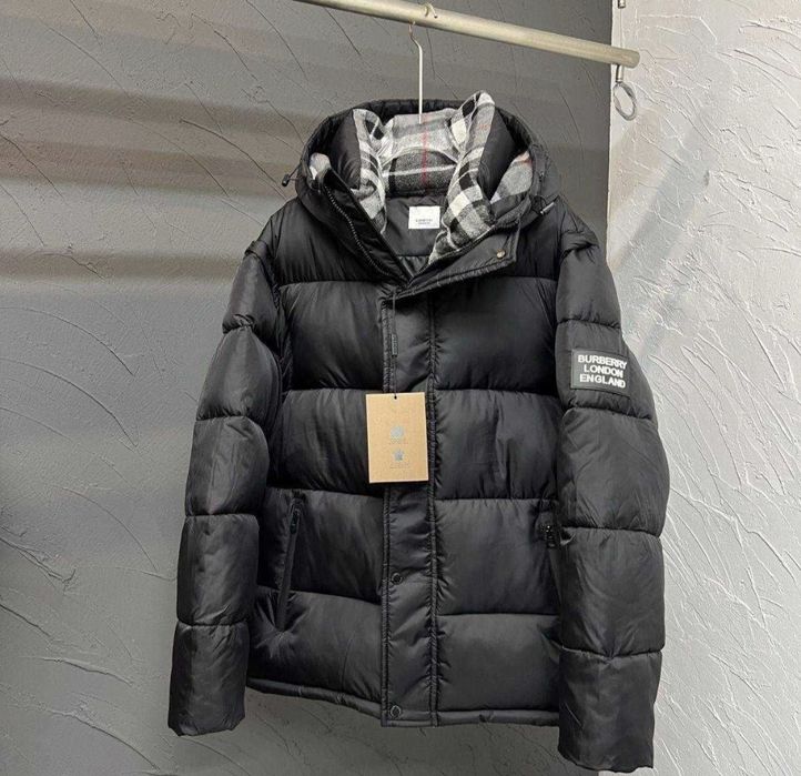 Пуховик жилетка Burberry