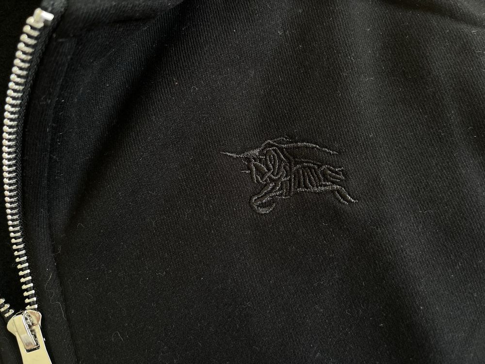 Casaco de fecho Preto da Burberry com Fatura