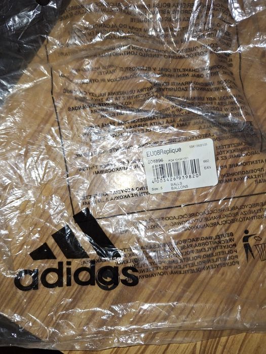 Nowa piłka Adidas Euro2008