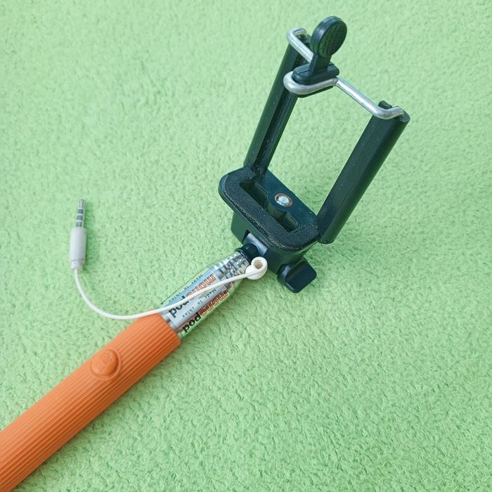 Монопод / Палка для селфі / Штатив ручний  / 1м. / Телескопічна палиця