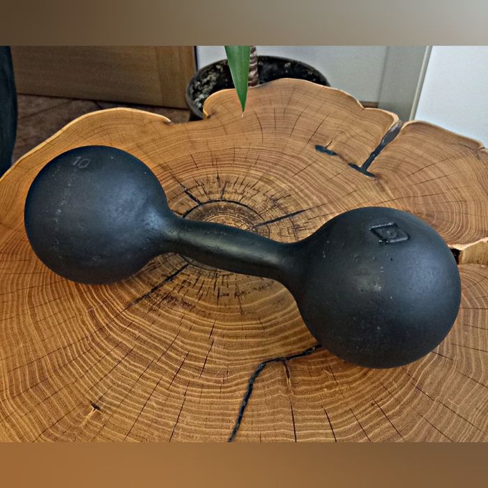 Zabytkowa kula hantla 10 kg