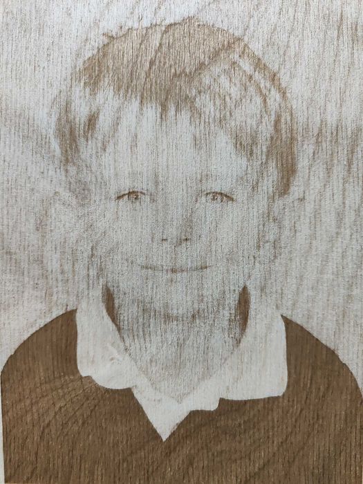 Portret / zdjęcie - grawer na drewnie format A5, prezent