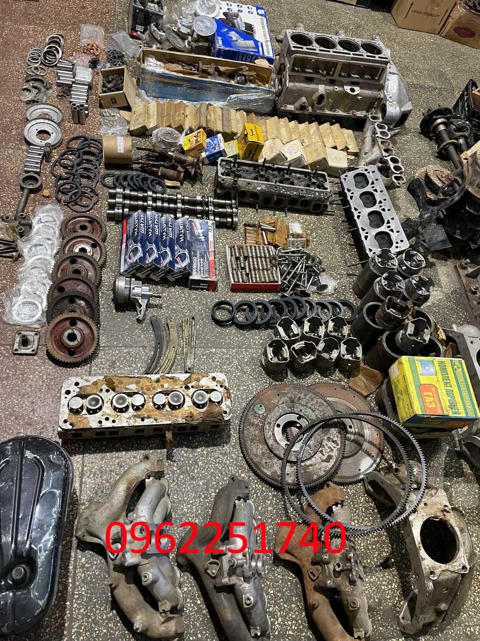Запчастини двигуна Газ 21, Газ 24, Волга, Уаз 452, Уаз 469, Змз 402