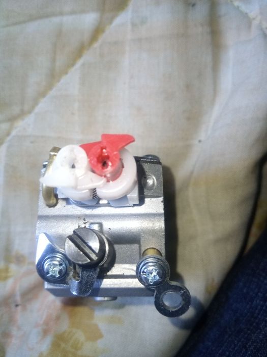 Gaźnik do pilarki Husqvarna z pompką