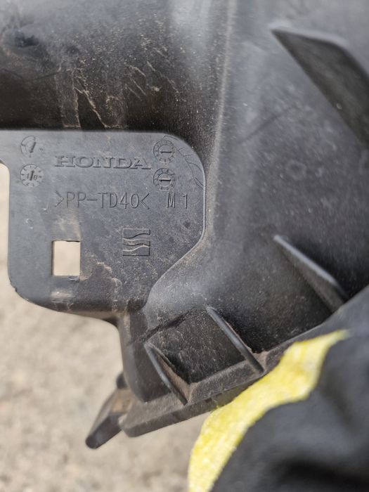 Корпус повітряного фільтра honda cr-v 5 2,4 2017