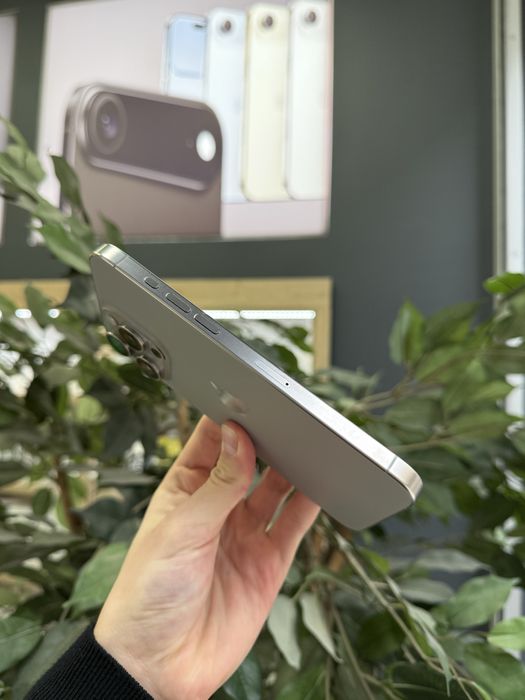 iPhone 15 Pro Max 256GB Natural Titanium