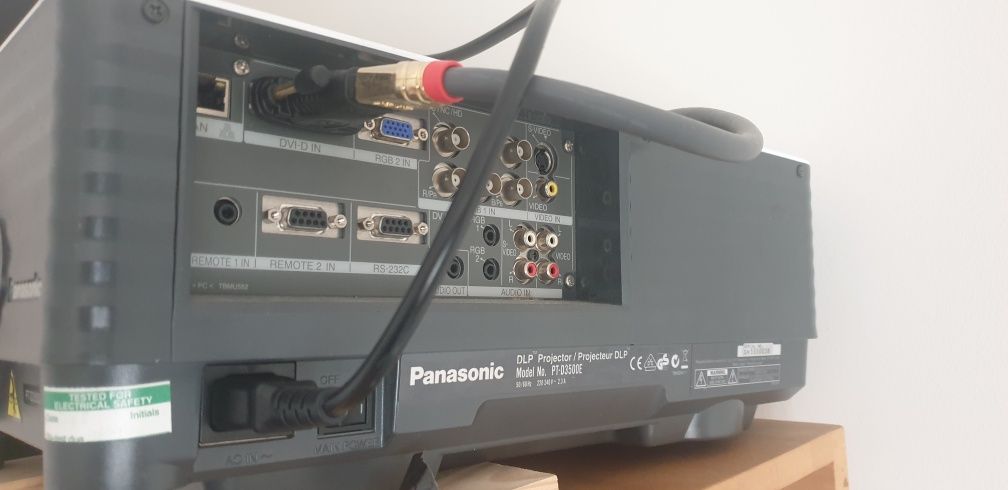 Projetor Vídeo Panasonic PT-D3500