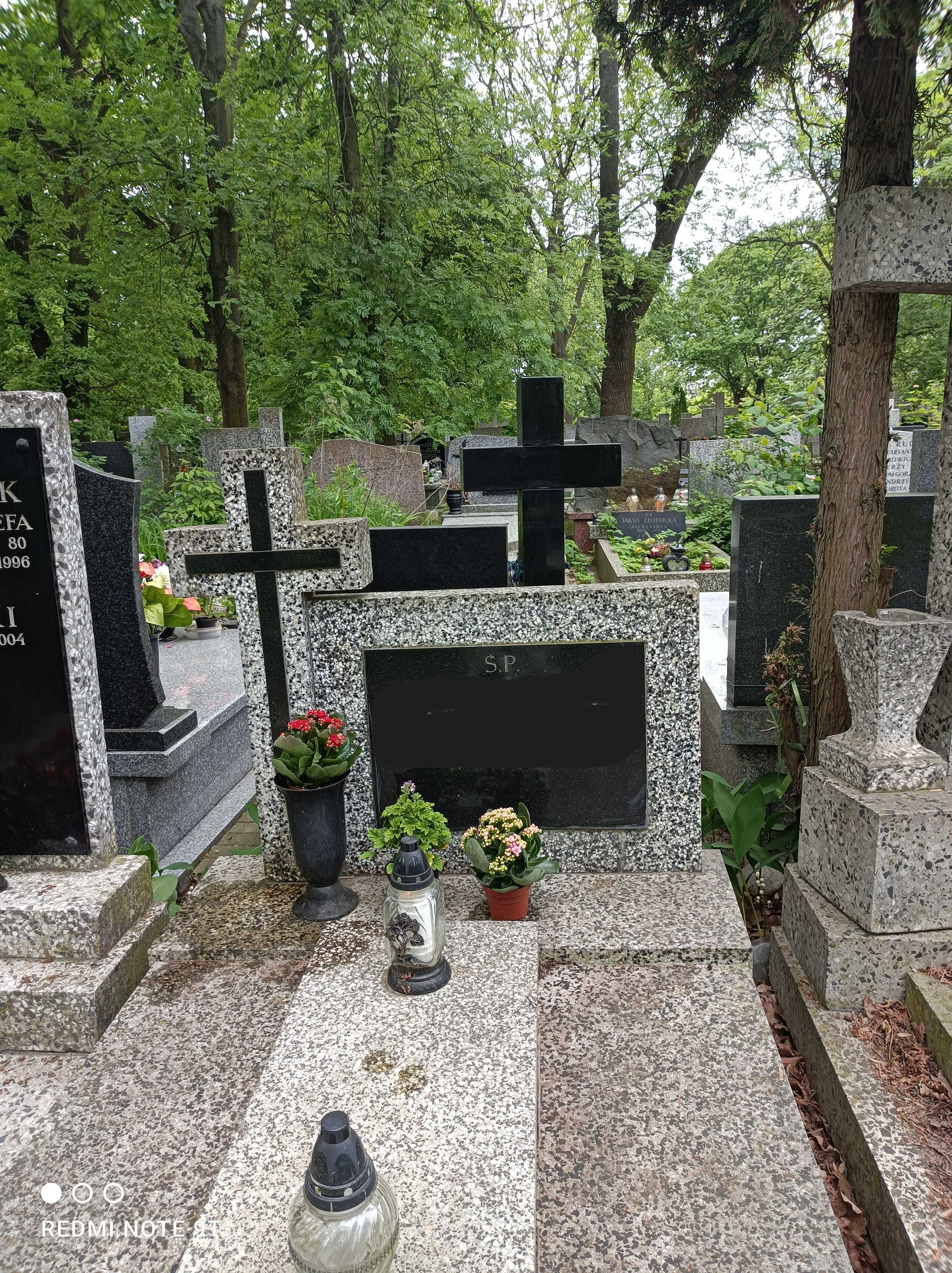 Odstąpie miejsce, kwaterę, prawa do pochówku na cmentarzu Bródnowskim