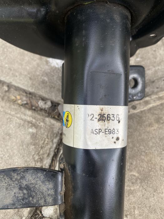 Продам армотизатор передний BILSTEIN Германия