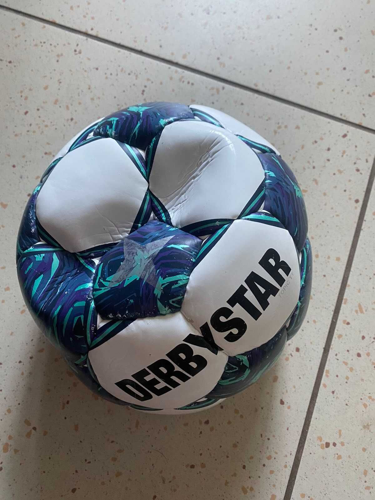 Мяч футбольный Derbystar Topic TT