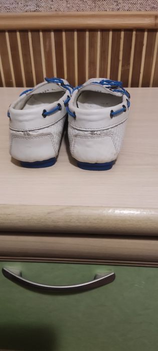 Жіночі мокасини білі