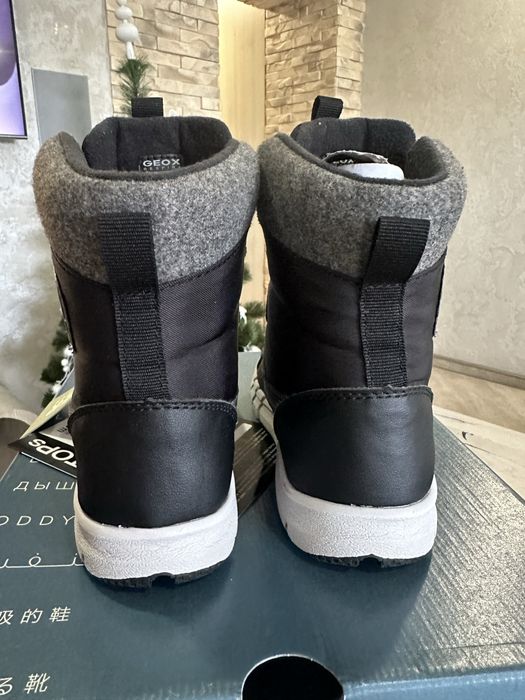 Дитячі чоботи Geox 31