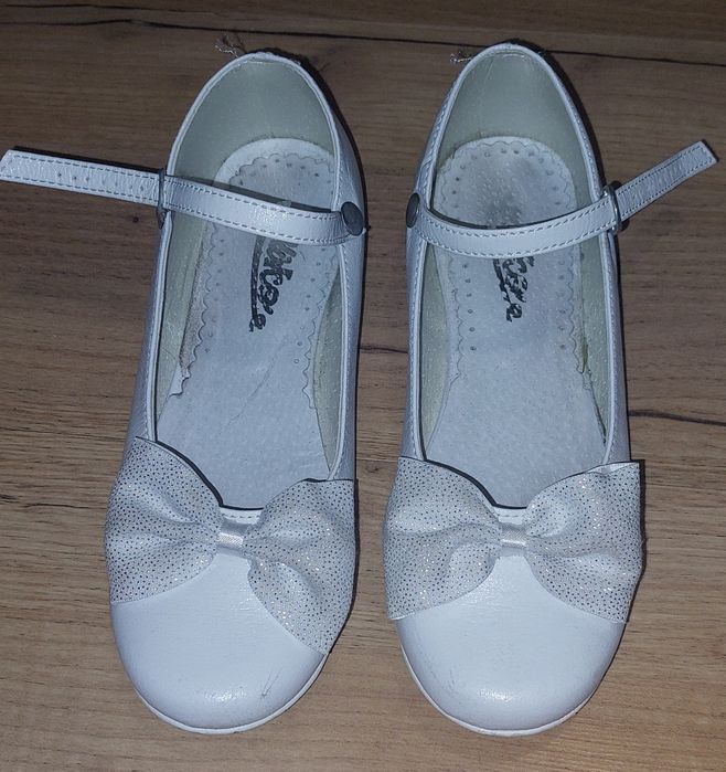 Buty komunijne 31-32 używane