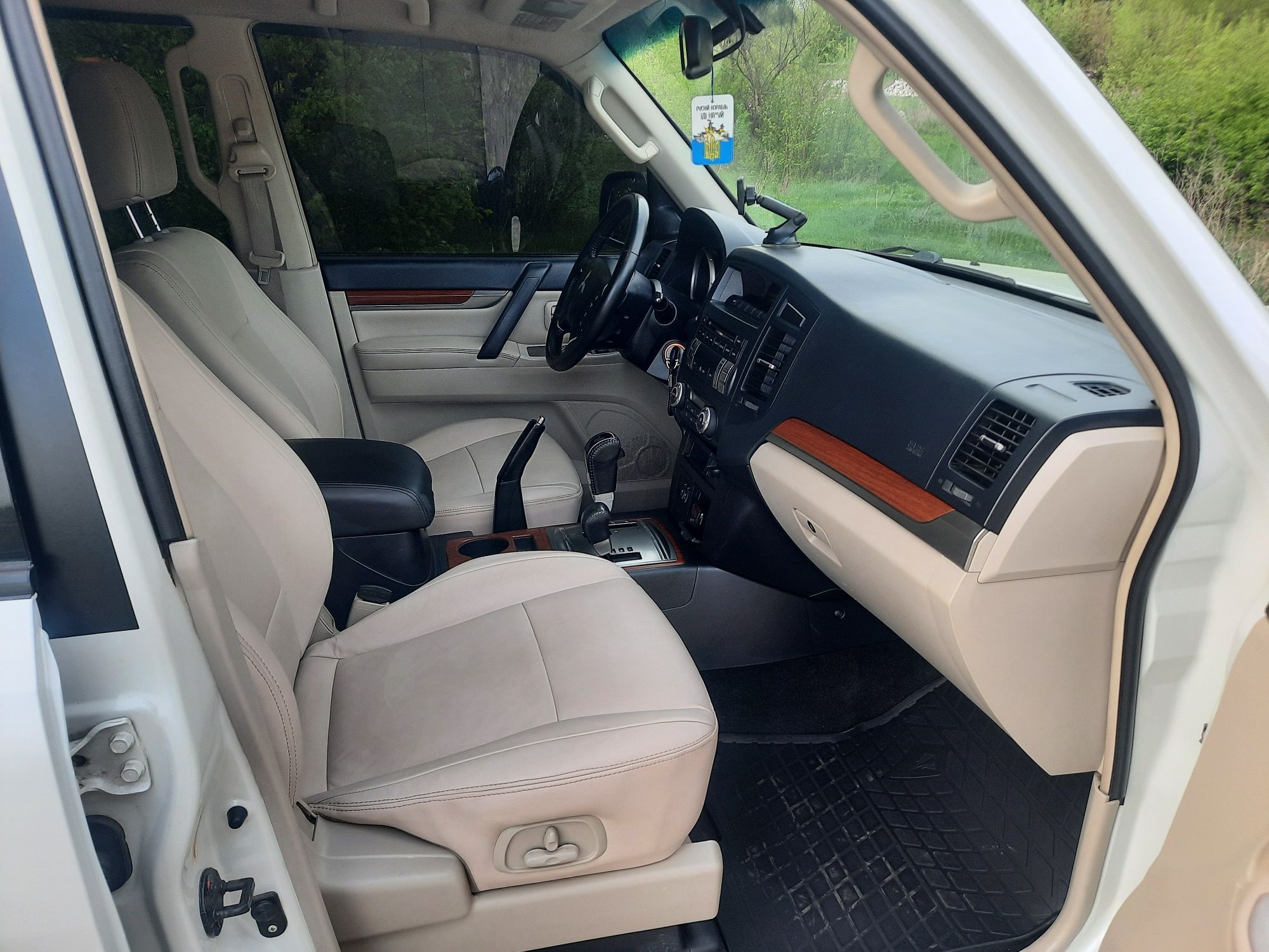 Продам Mitsubishi Pajero Wagon