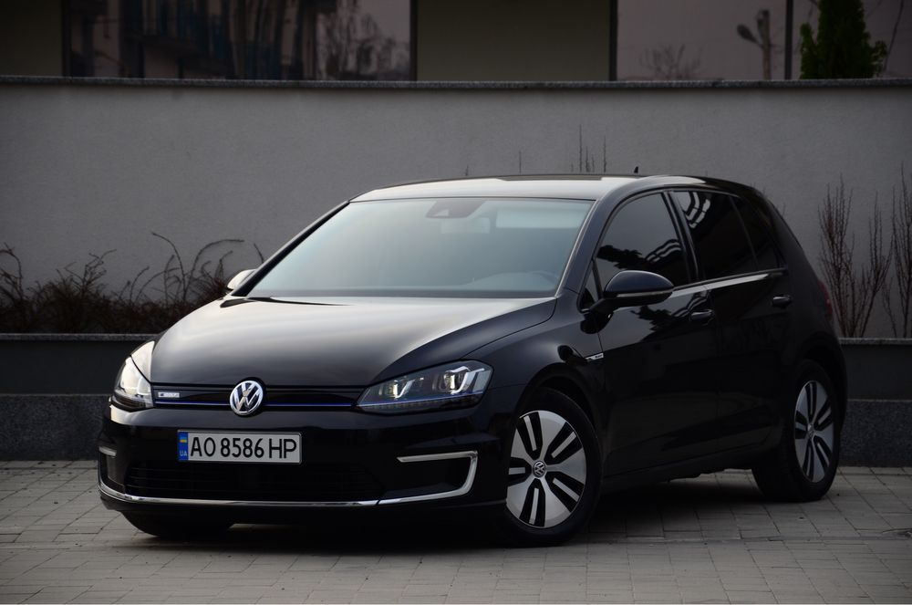 Volkswagen E-Golf 2014 Максимальна комплектація. (ОБМІН) є Торг