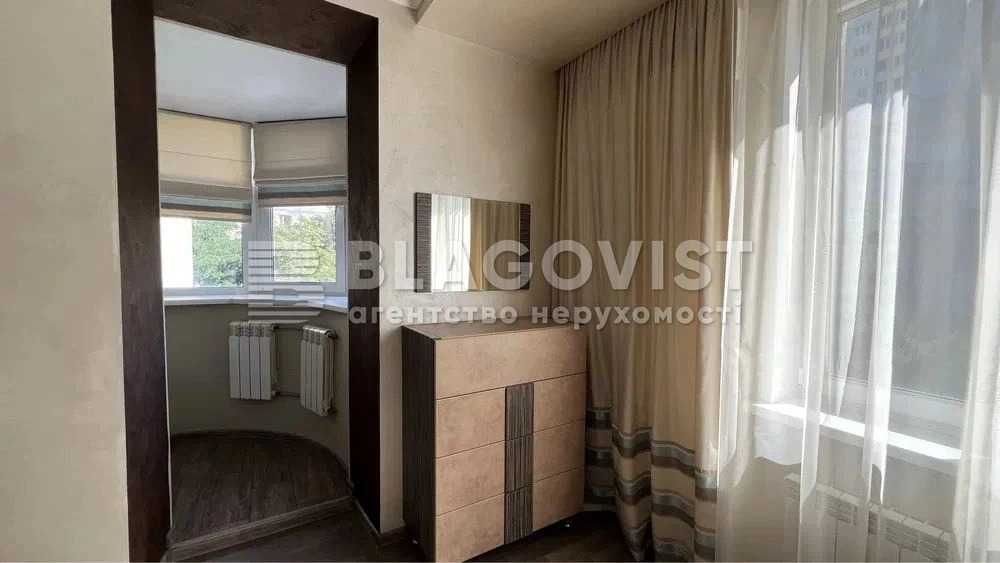 3-к - Чаадаєва, 2 - ЦЕГЛА - 2007р 6 поверх з 24 дорогі меблі та ремонт