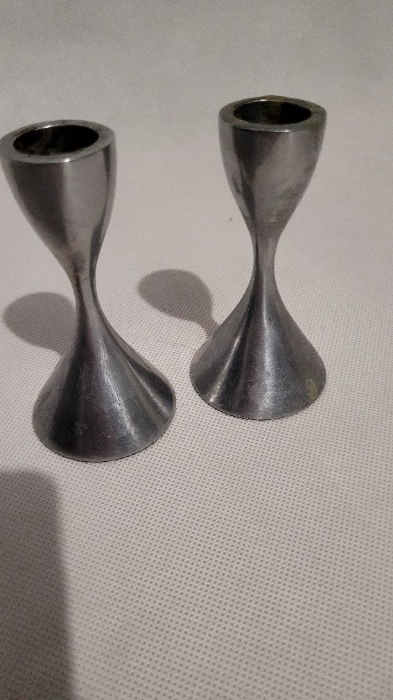 Dwa świeczniki, wysokość 10 cm