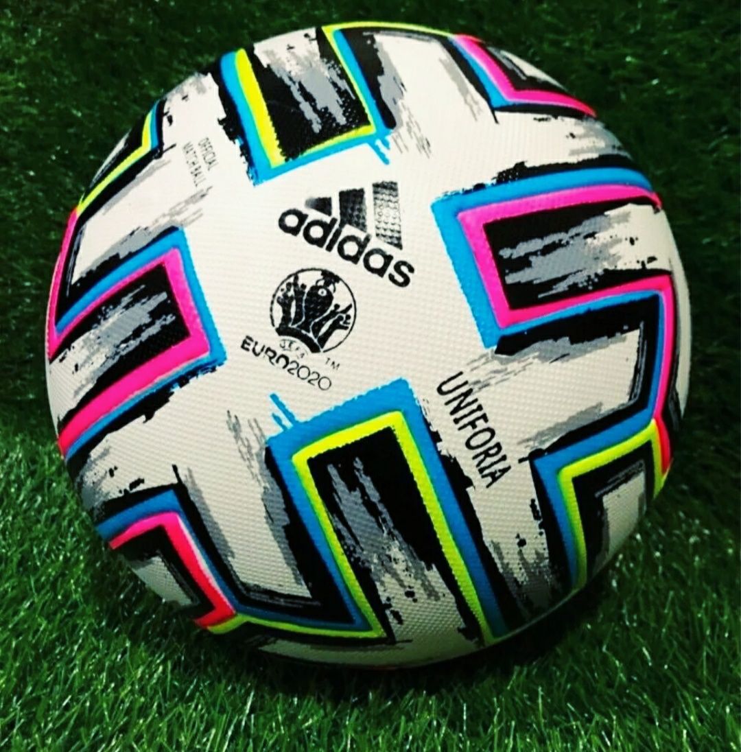 Piłka nożna Adidas uniforia 2020 rozmiar 5