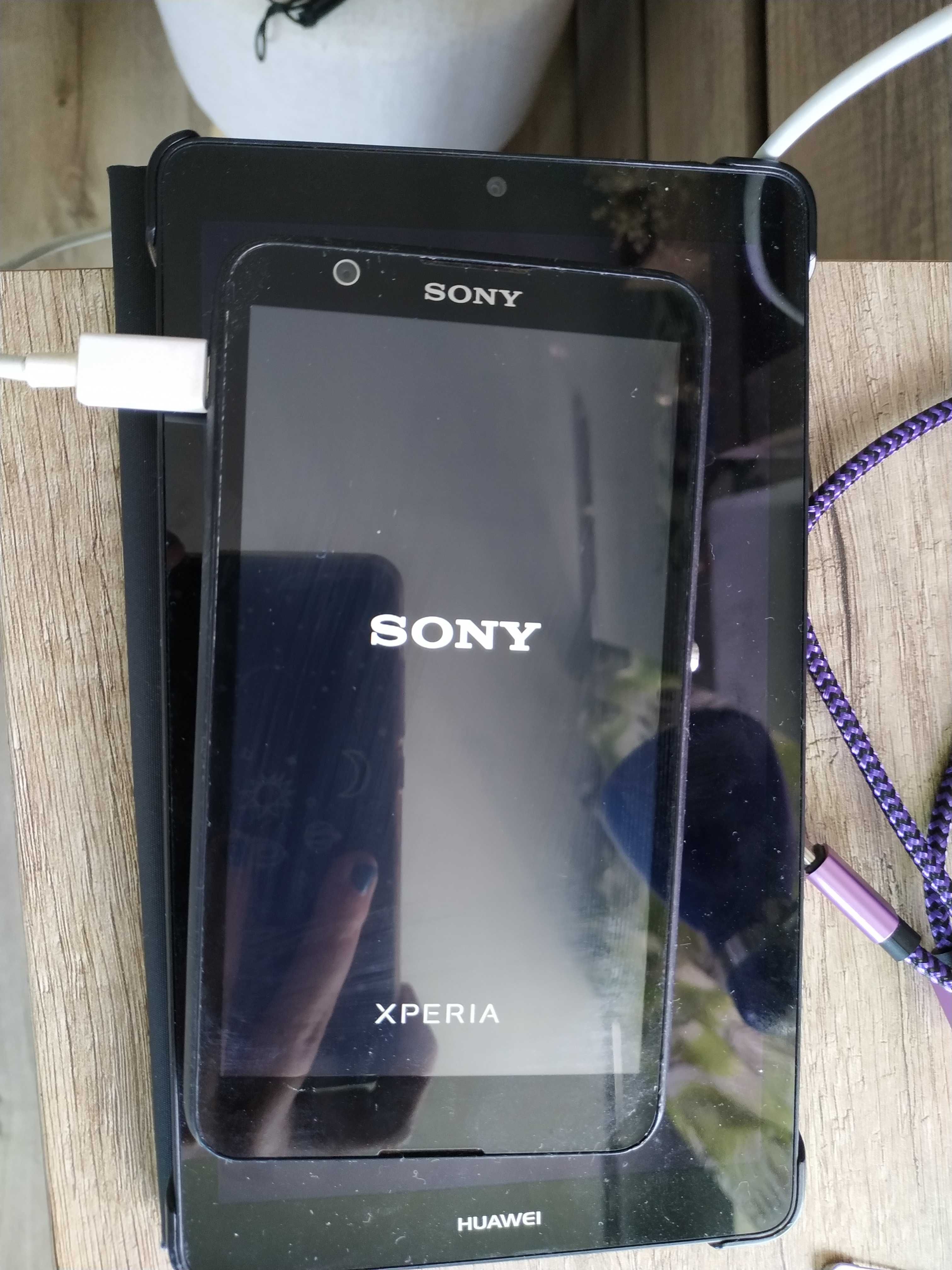 Sony Xperia E2105