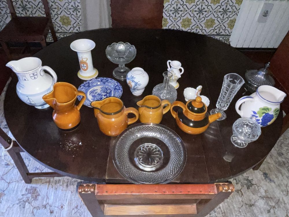 Louça diversa em ceramica e vidro
