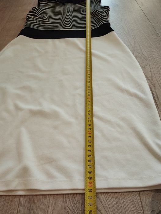 Sukienka wizytowa biura Reserved S M 36 38 elegancka midi czarna biała