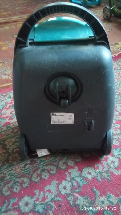 Пилосос LG 1400W під ремонт.