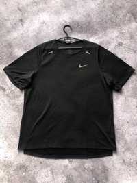 Спортивна футболка Nike dri fit