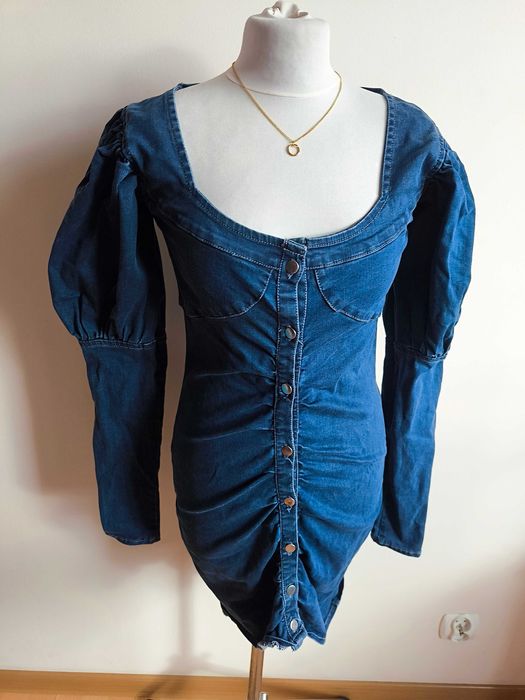 Jeansowa sukienka marki PrettyLittleThing w rozmiarze M (38)