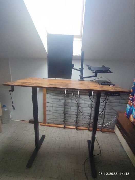 Стіл з електричнім регулюванням SENSE7 Nojo 120x60 cm Black Oak