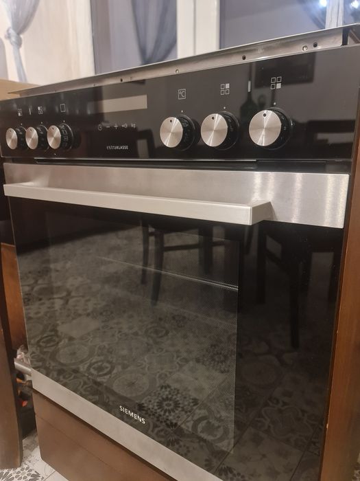 Piekarnik cargo z płytą elektryczną pod zabudowę Siemens extraKLASSE