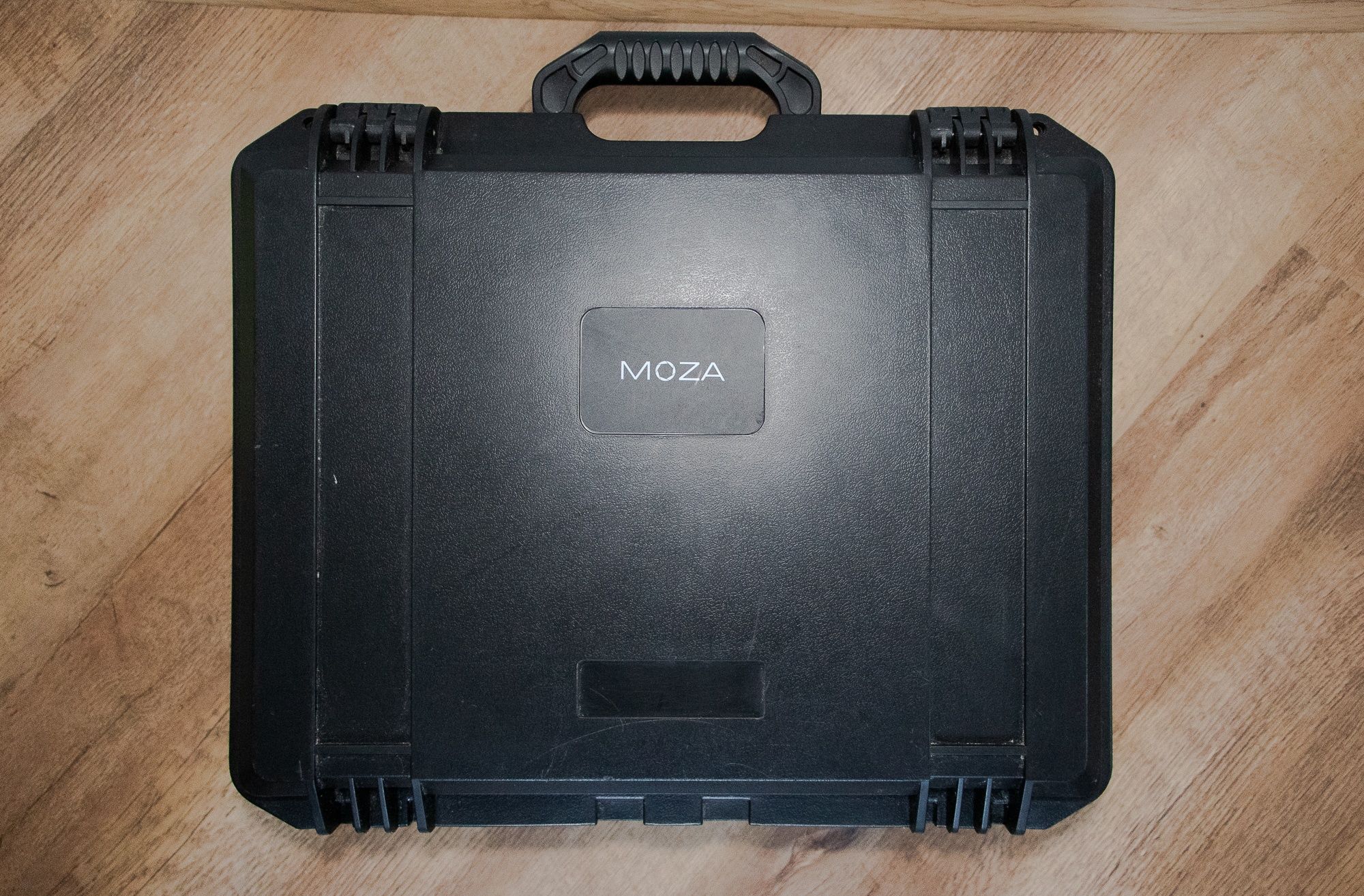 Стабилизаторы Moza Air, DJI Osmo Mobile 2
Стабилизаторы Вес: 485 г
Мож