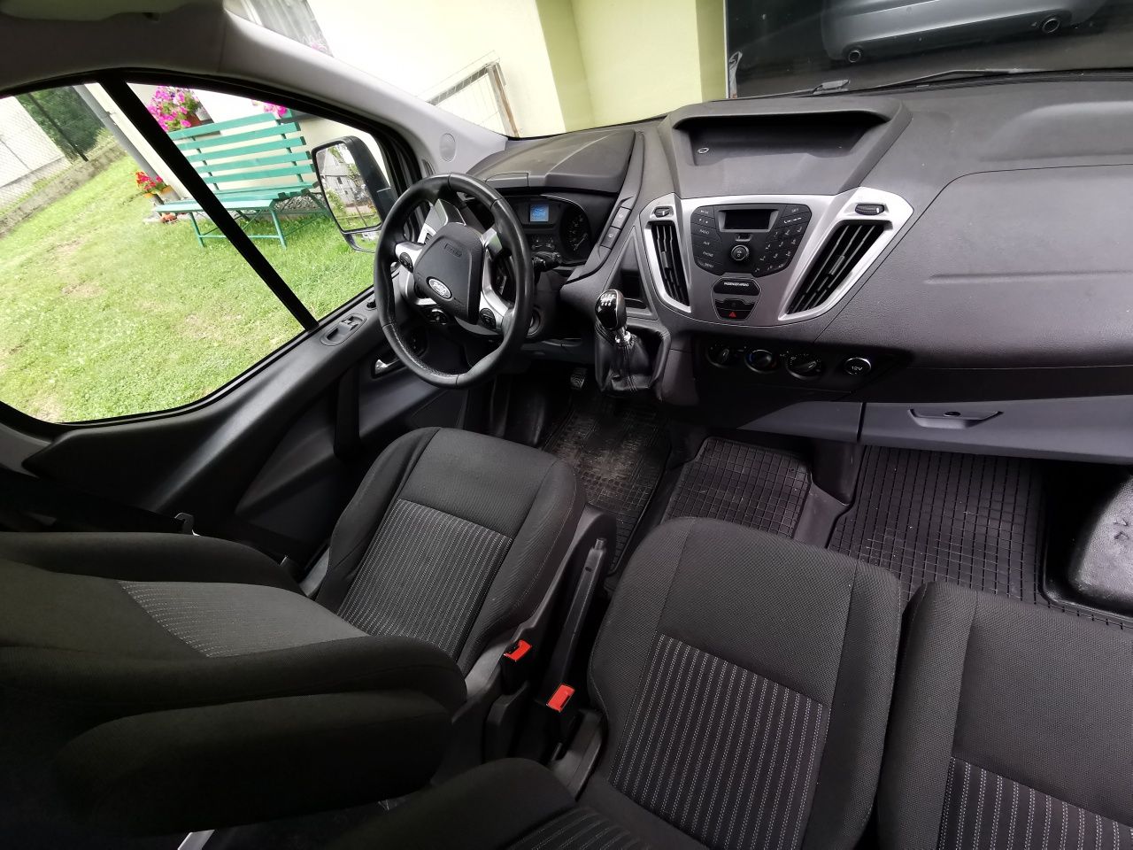 Bus Wynajem  busów wypożyczalnia 8 lub 9 osób, wesele, transport , box