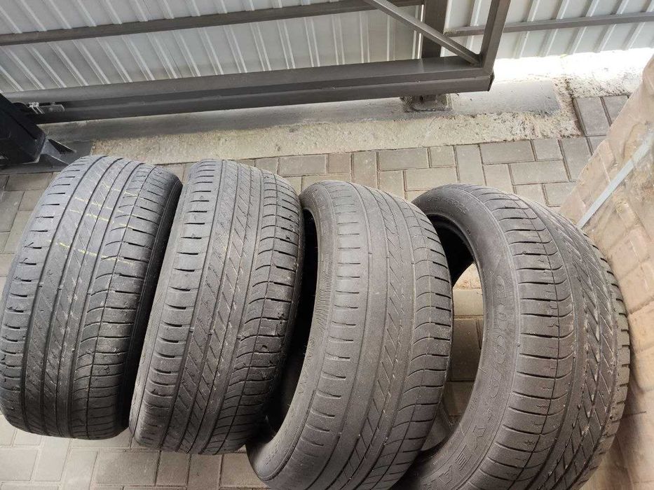 Goodyear Eagle F1 - 4шт 275 45 20 110W