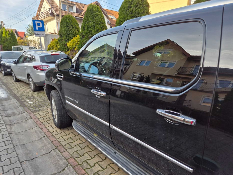 CADILAC ESCALADE długi z gazem