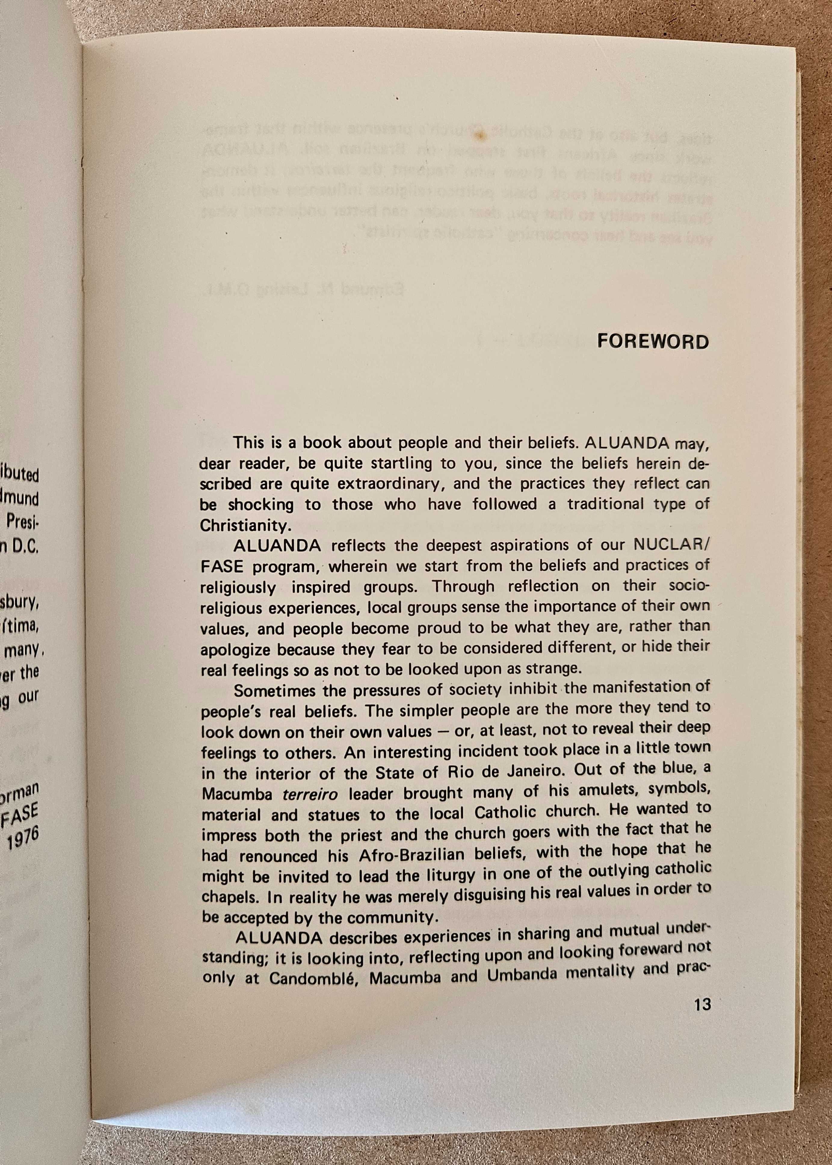 Livro Aluanda: A Look at Afro-Brazilian Cults - Frances O'Gorman