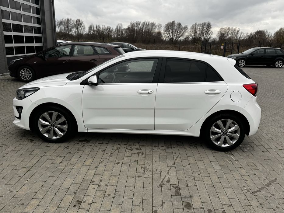 Kia Rio 1.2 business line