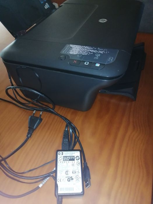 Impressora fotocopiadora HP a funcionar