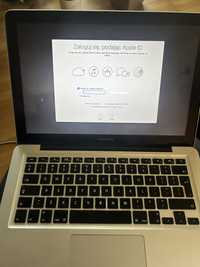 Macbook 1278 sprawny z ladowarką