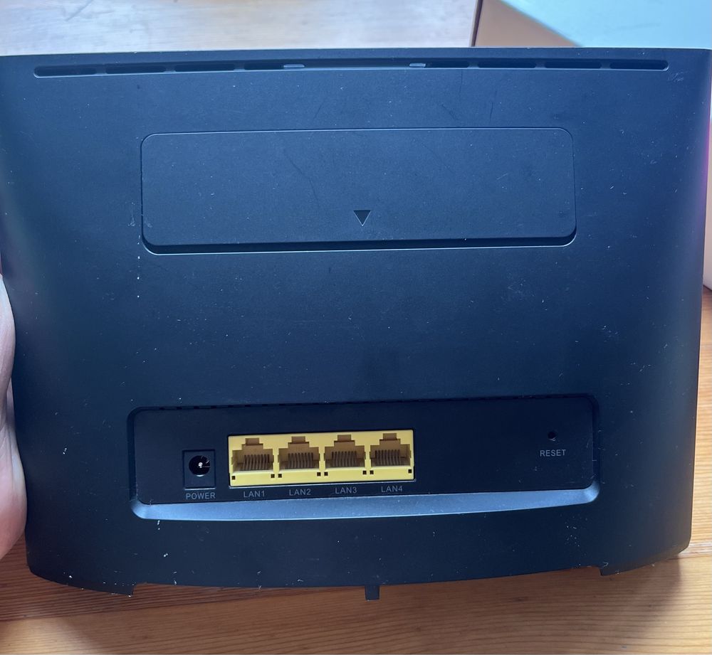 Router Huawei b525