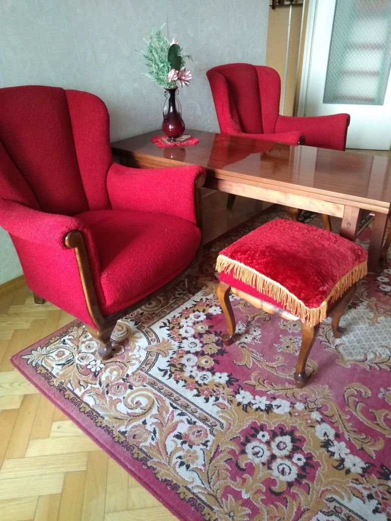 Stylowe meble ! Fotele , pufy , sofa - komplet.