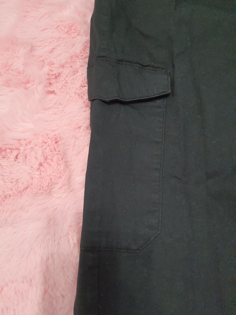 Spodnie damskie czarne cargo s