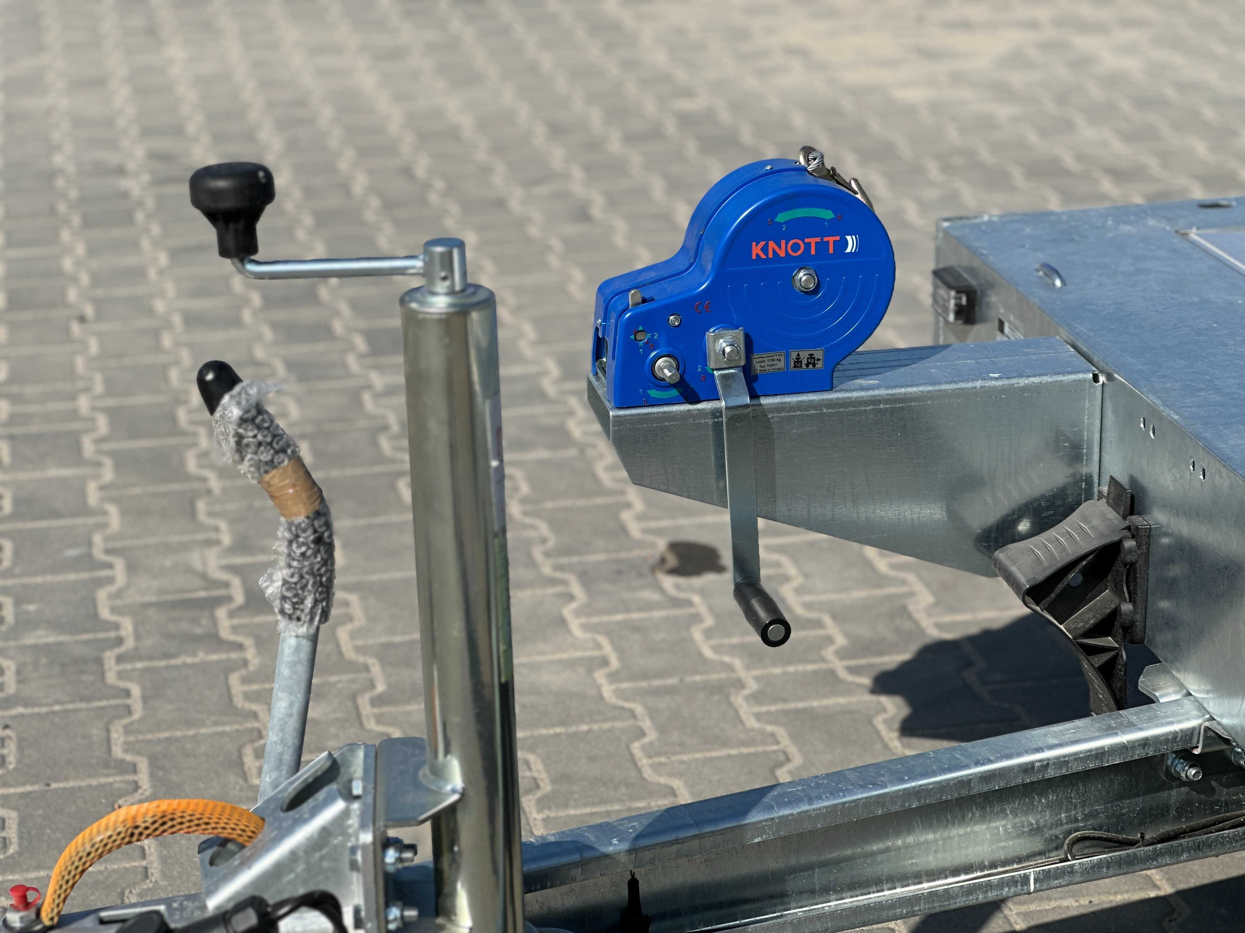 Laweta TEMARED CARPLATFORM 6021/3 S 3,5T - 589 x 211 cm
