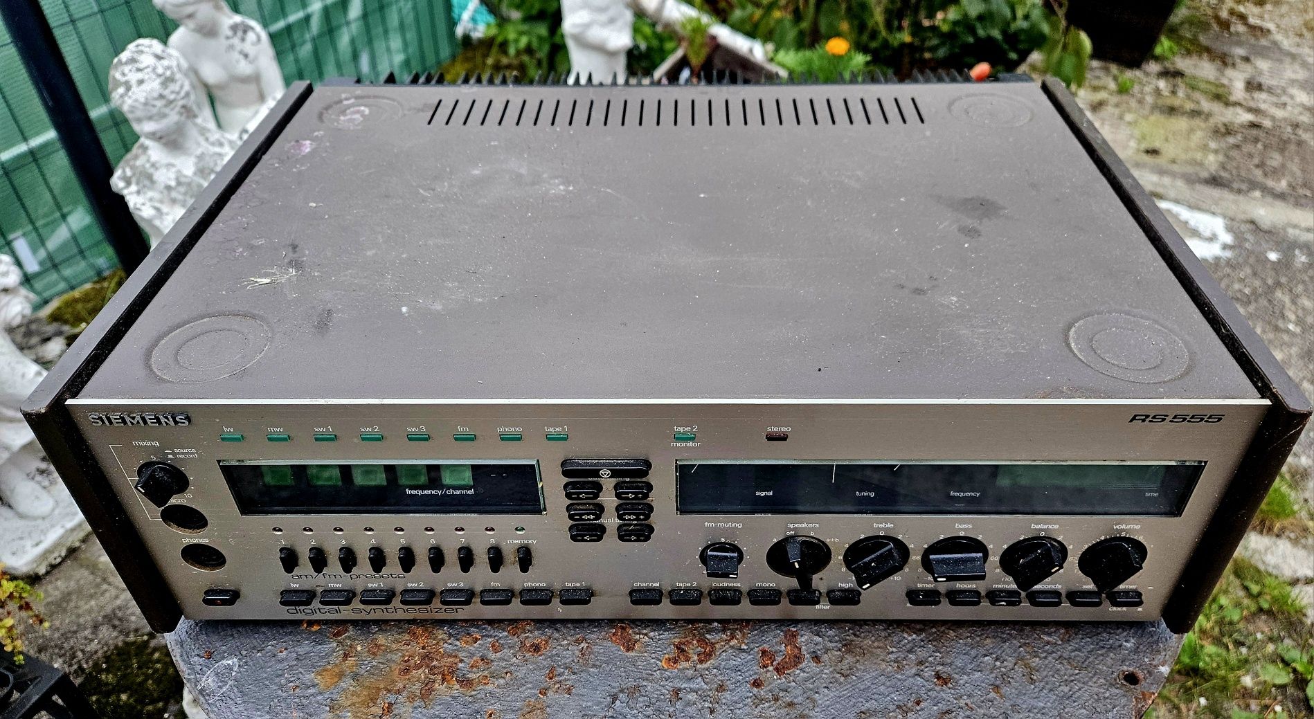 Wzmacniacz z amplitunerem Siemens mod RS555