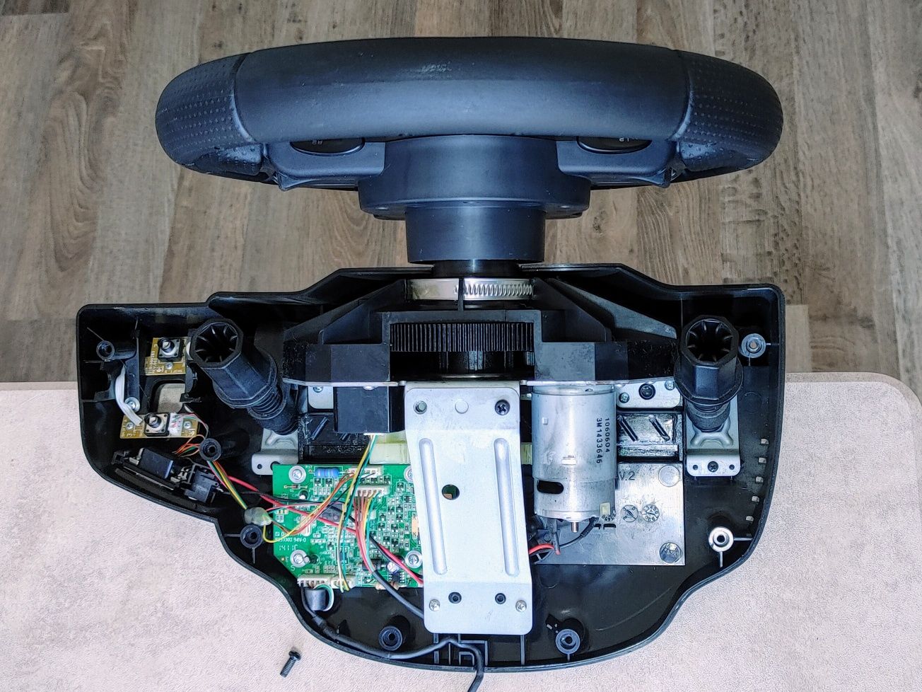 Logitech driving force GT